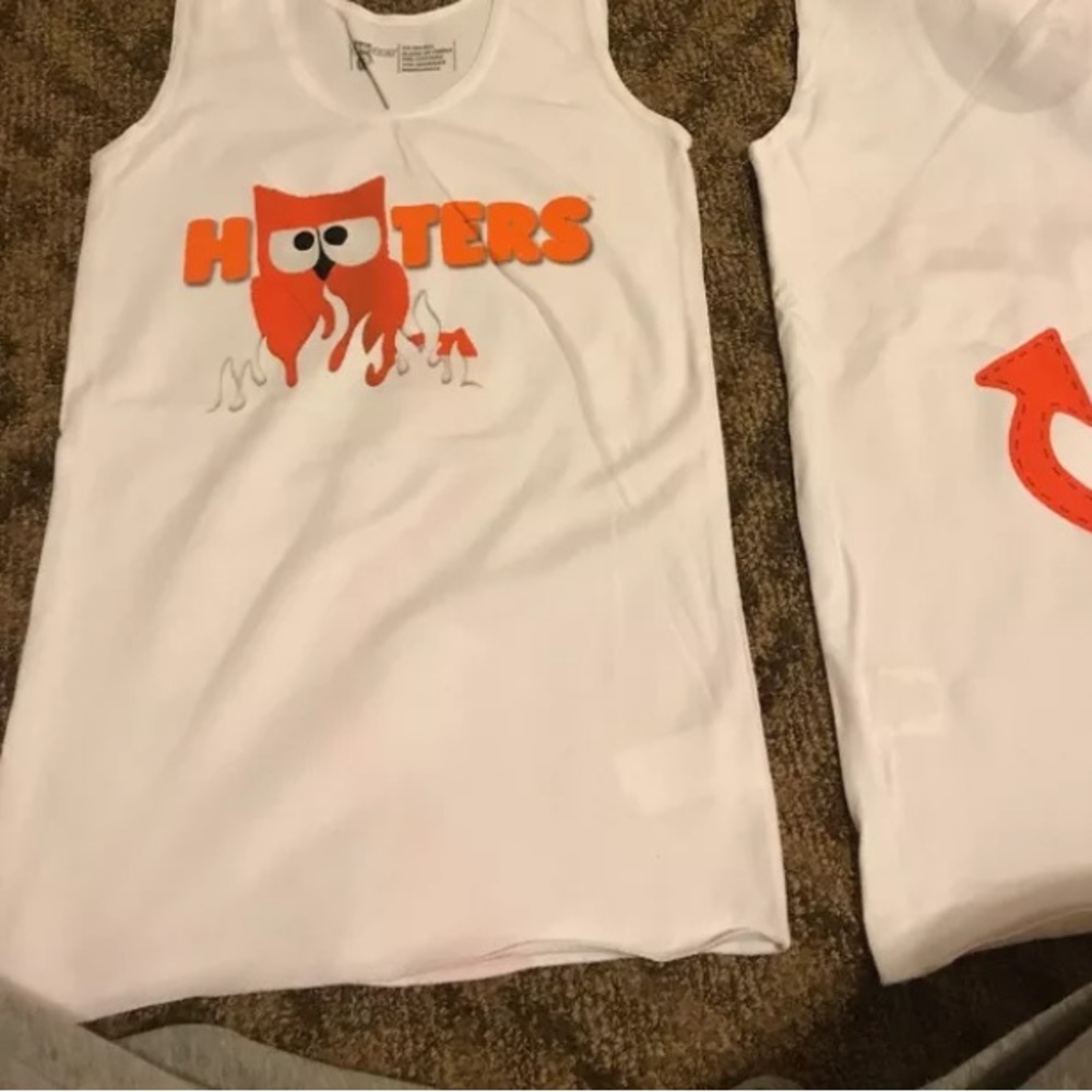 XX small hooters shirt